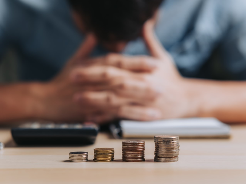 Inadimplência no crédito atinge novo recorde e chega a 5,04% em agosto