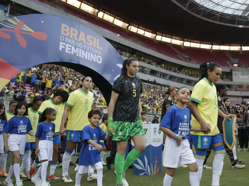 Seleção Brasileira feminina encara Argentina e Japão nos últimos amistosos de 2026 em estádios da Copa do Mundo
