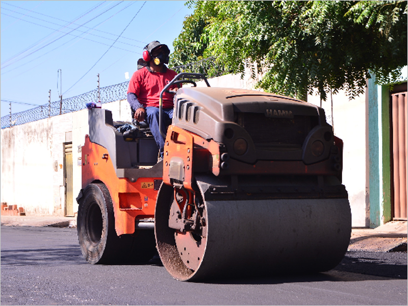 Juazeiro do Norte chega a 323 vias com serviços de pavimentação em 36 bairros e localidades