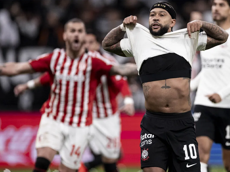 Corinthians perde para o Estudiantes no fim e deixa a Libertadores após pênalti desperdiçado