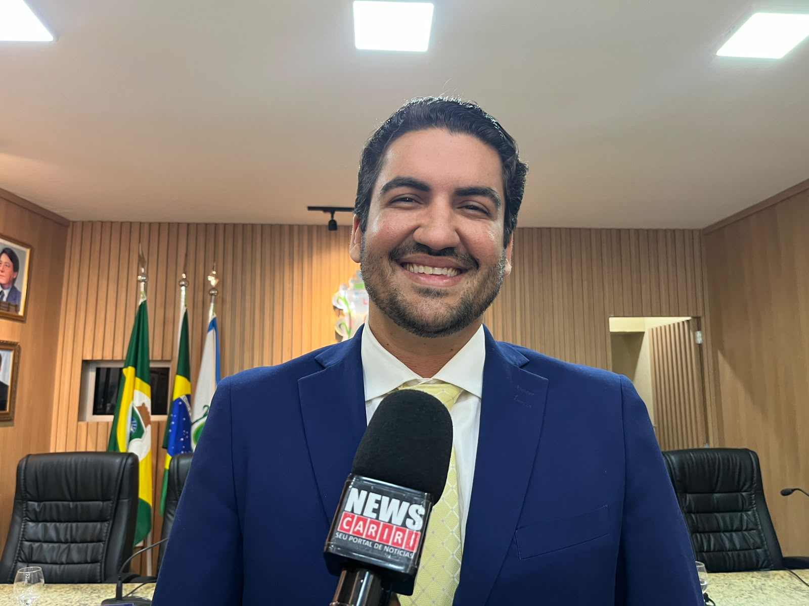 Vídeo: Matheus Leite é reeleito presidente da câmara de vereadores do Crato