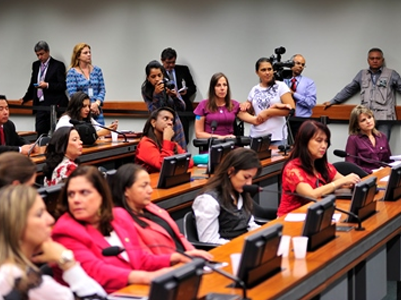 Câmara terá 35,6% de renovação e maior bancada feminina da história