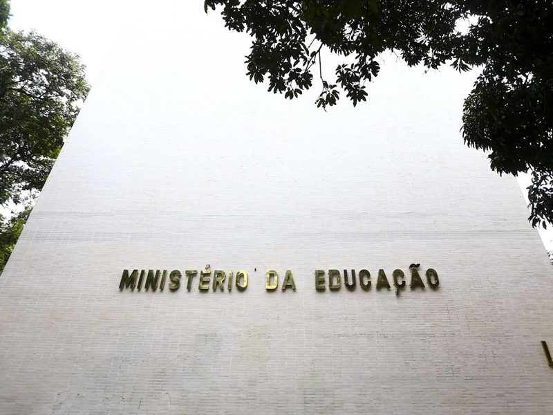 MEC acionará Polícia Federal para investigar ameaças contra universidades nas redes sociais