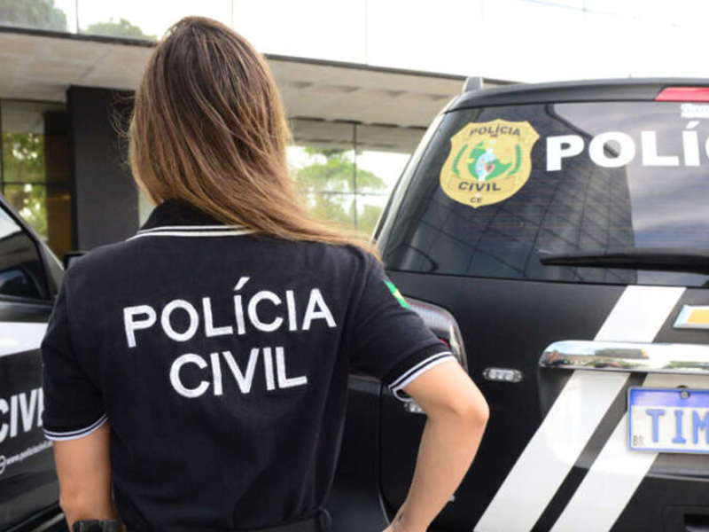 PCCE prende mulher suspeita de extorquir empresário em Aurora