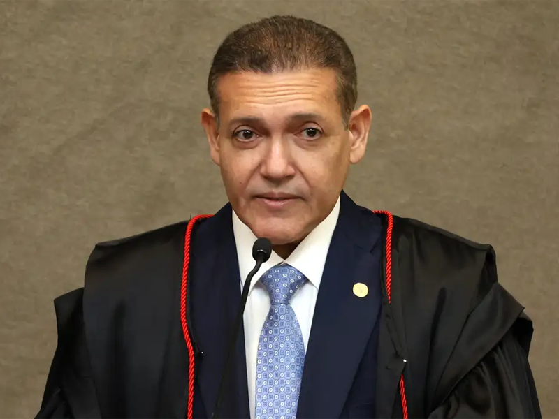 Kassio atende Flávio e suspende circulação de jornal de sindicato