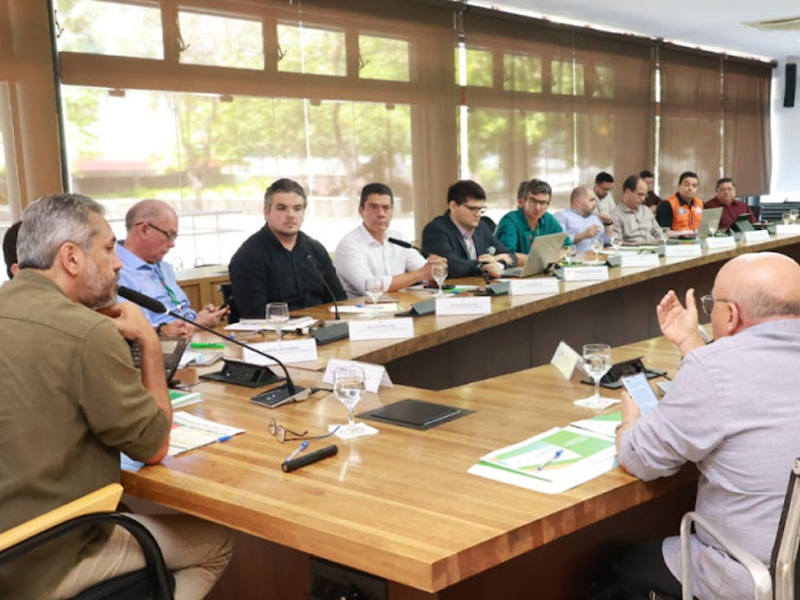 Comitê estadual de monitoramento hídrico se reúne com o governador Elmano de Freitas
