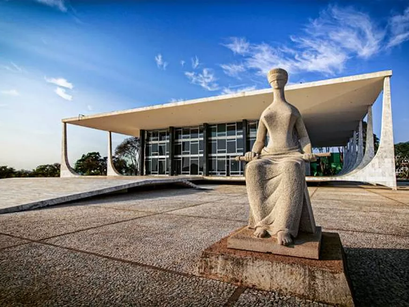 Homem é contido após tentar entrar no STF e se identificar como “imperador das Forças Armadas”