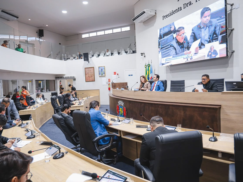 Câmara de Juazeiro do Norte debate problemas de infraestrutura e encaminha demandas para bairros durante sessão ordinária