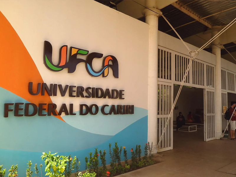 Projeto oferece 80 bolsas de extensão para estudantes de universidades públicas do Ceará